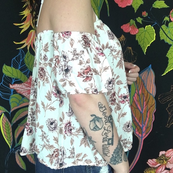 AE FLORAL OFF THE SHOULDER BLOUSE - Picture 2 of 4